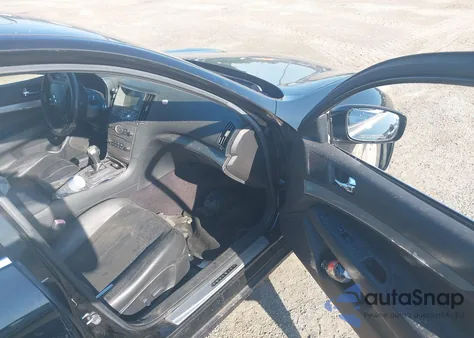 2013 Infiniti G37X z USA, uszkodzony, nr VIN JN1CV6AR5DM768332